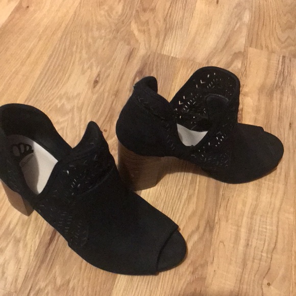 Fergalicous Ankle Booties - Picture 4 of 13